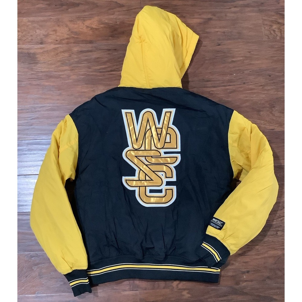 Unisex jacket from swedish brand Wesc hooded padded j411545000